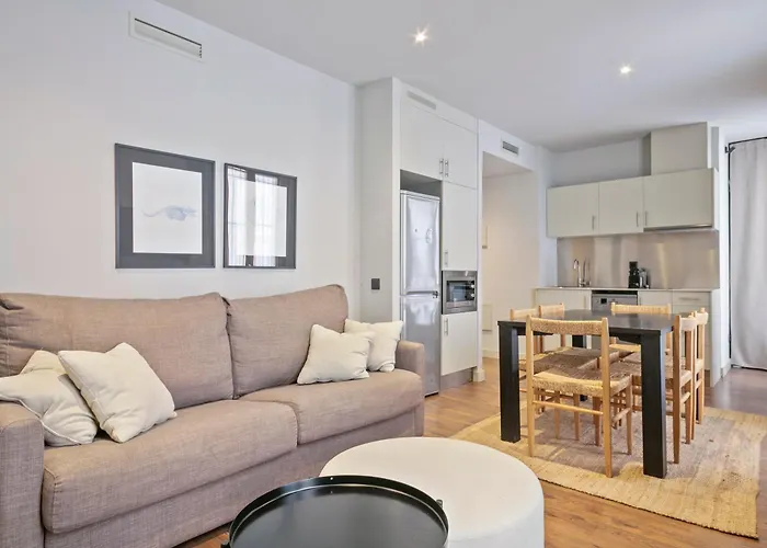 Uma Suites Barceloneta Beach